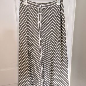 Grey and white Chevron Midi/Maxie skirt